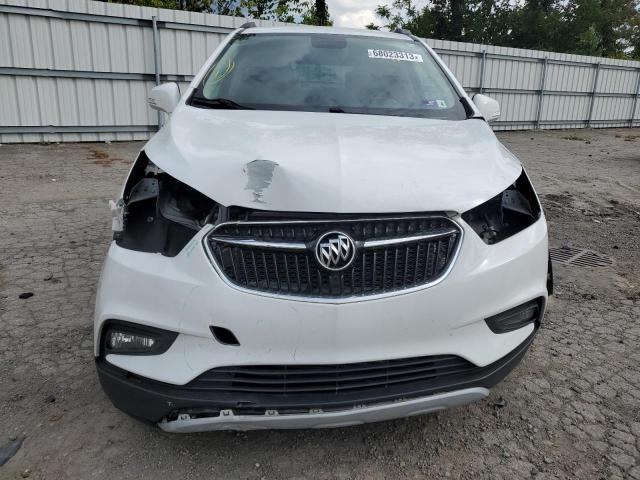 KL4CJGSBXLB035312 - 2020 BUICK ENCORE ESSENCE WHITE photo 5