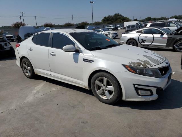 5XXGM4A72EG263098 - 2014 KIA OPTIMA LX WHITE photo 4