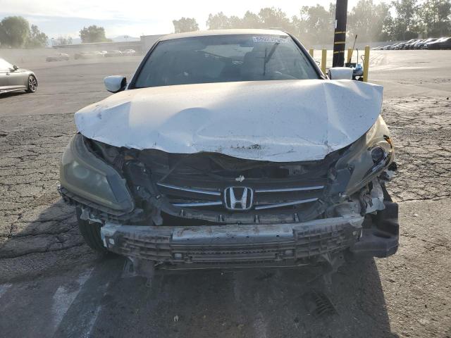 1HGCR2F38DA190972 - 2013 HONDA ACCORD LX WHITE photo 5
