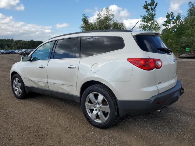 1GNKVLED6BJ410216 - 2011 CHEVROLET TRAVERSE LTZ WHITE photo 2