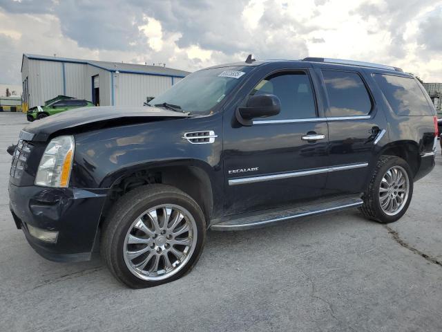 2011 CADILLAC ESCALADE, 