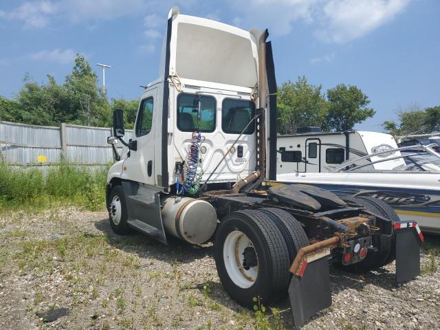 1FUBGEDV0GLHC5766 - 2016 FREIGHTLINER CASCADIA 1 თეთრი ფოტო 3