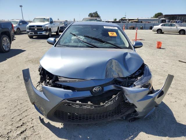 JTDEAMDE2NJ047144 - 2022 TOYOTA COROLLA LE BLUE photo 5