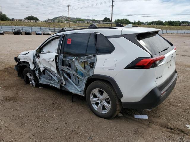 JTMW1RFVXLD048438 - 2020 TOYOTA RAV4 XLE WHITE photo 2