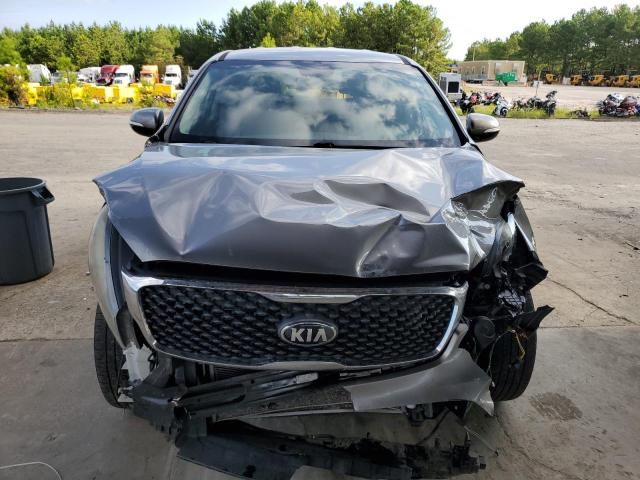 5XYPG4A33JG385298 - 2018 KIA SORENTO LX GRAY photo 5