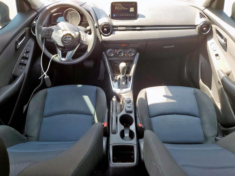 3MYDLBZV2GY144962 - 2016 TOYOTA SCION IA RED photo 8