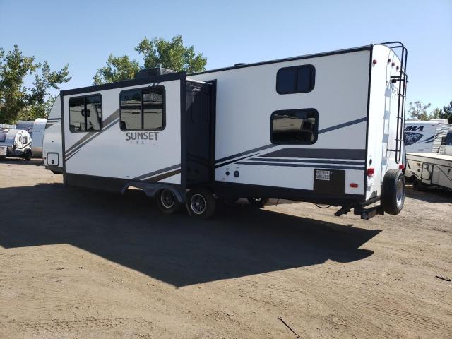 4YDT28926K5351914 - 2019 KEYSTONE SUNSET TRA TWO TONE photo 3