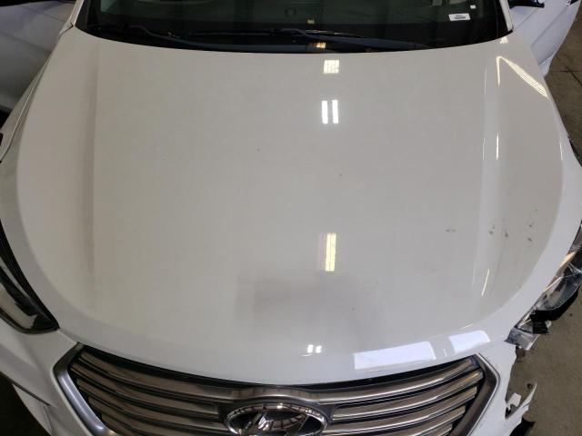 KM8SNDHF2JU265096 - 2018 HYUNDAI SANTA FE SE WHITE photo 12