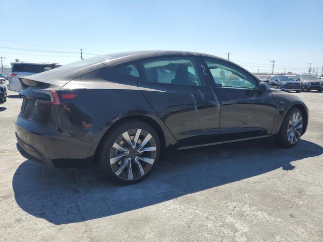 5YJ3E1EA1SF891815 - 2025 TESLA MODEL 3 BLACK photo 3