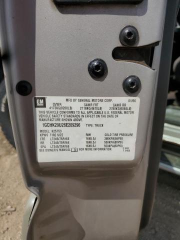 1GCHK29U26E209296 - 2006 CHEVROLET SILVERADO K2500 HEAVY DUTY SILVER photo 13