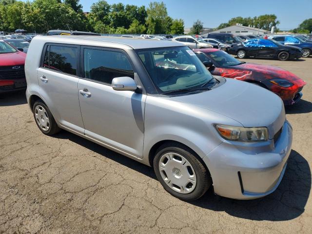 JTLKE50E491072219 - 2009 TOYOTA SCION XB SILVER photo 4