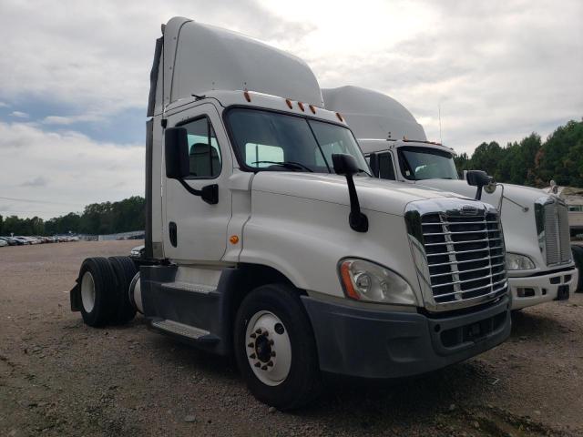 2016 FREIGHTLINER CASCADIA 1, 