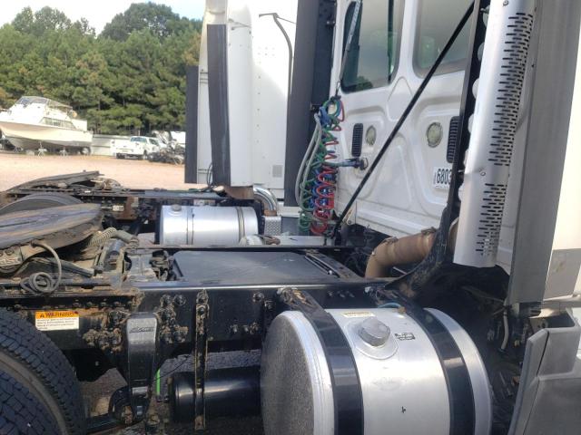 1FUBGEDV2GLHC5655 - 2016 FREIGHTLINER CASCADIA 1 WHITE photo 6