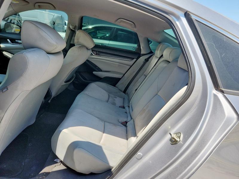 1HGCV1F12KA028305 - 2019 HONDA ACCORD LX SILVER photo 10