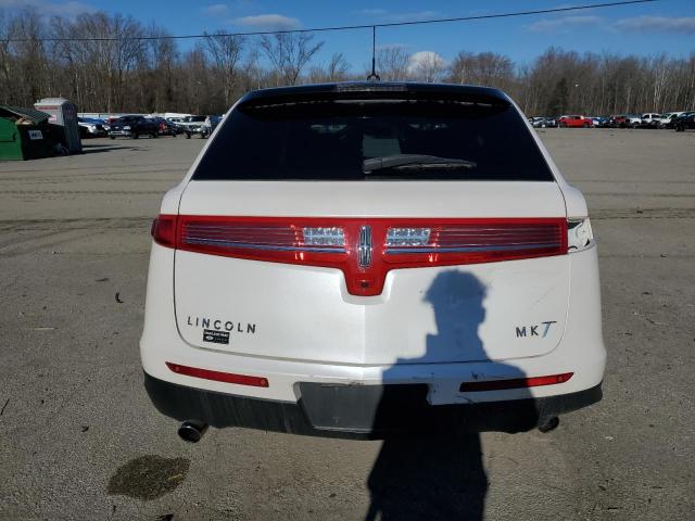 2LMHJ5AT0JBL01017 - 2018 LINCOLN MKT WHITE photo 6