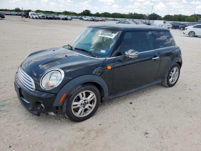 2013 MINI COOPER, 