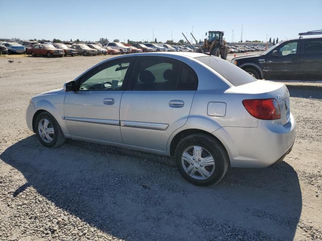 KNADH4A30B6721104 - 2011 KIA RIO BASE 灰色 照片 2