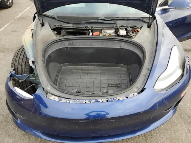 5YJ3E1EB7JF096632 - 2018 TESLA MODEL 3 Синий фото 11