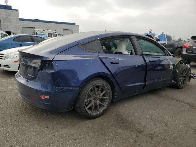 5YJ3E1EB7JF096632 - 2018 TESLA MODEL 3 Синий фото 3