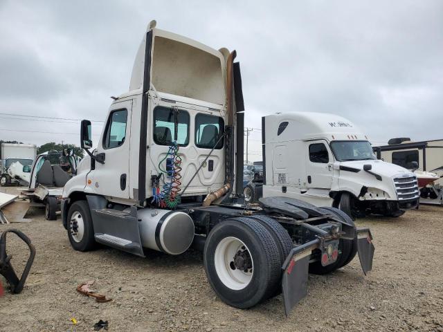 1FUBGEDV8GLHC5787 - 2016 FREIGHTLINER CASCADIA 1 WHITE photo 3