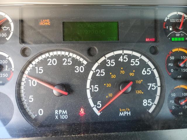 1FUBGEDV8GLHC5787 - 2016 FREIGHTLINER CASCADIA 1 WHITE photo 8