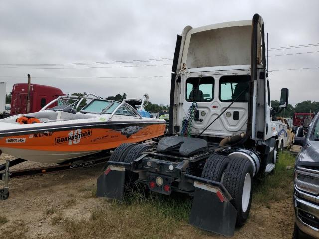 1FUBGEDVXGLHC5788 - 2016 FREIGHTLINER CASCADIA 1 أبيض صورة 4