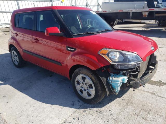 KNDJT2A54D7615407 - 2013 KIA SOUL RED photo 4