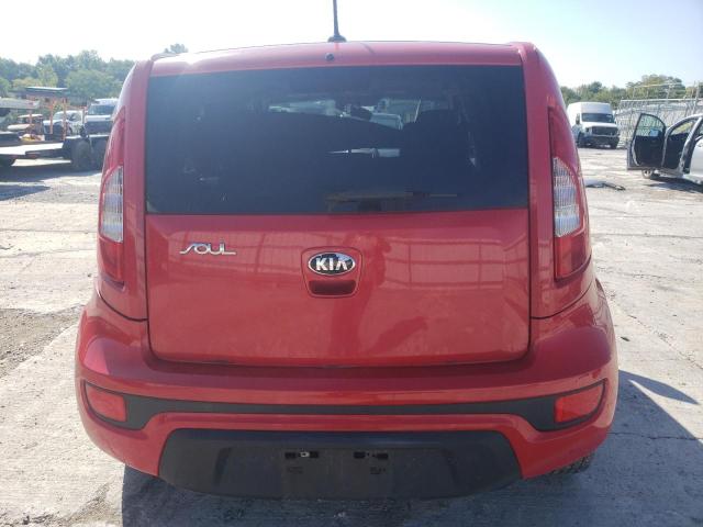 KNDJT2A54D7615407 - 2013 KIA SOUL RED photo 6