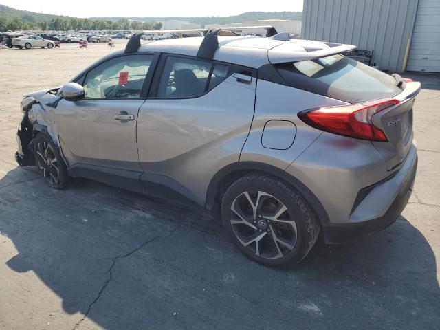 NMTKHMBXXJR001480 - 2018 TOYOTA C-HR XLE SILVER photo 2