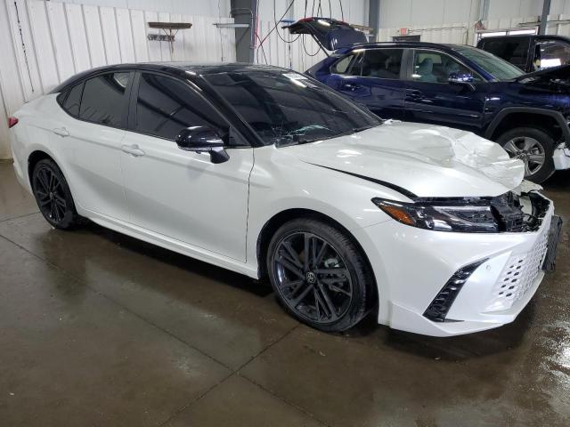 4T1DBADK4SU026248 - 2025 TOYOTA CAMRY XSE WHITE photo 4
