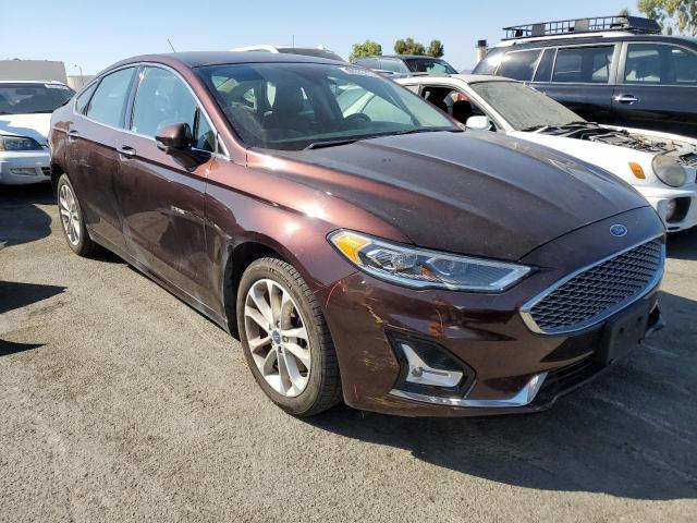 3FA6P0SU4KR104411 - 2019 FORD FUSION TITANIUM BROWN photo 4