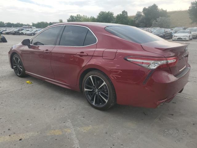4T1B61HK1JU508731 - 2018 TOYOTA CAMRY XSE 勃艮第红 照片 2