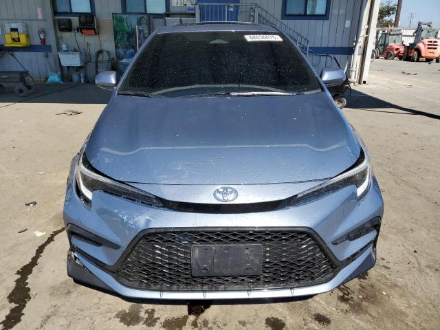 5YFP4MCE6RP210882 - 2024 TOYOTA COROLLA SE Blau Foto 5