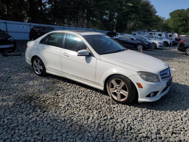 WDDGF8BB9AR103964 - 2010 MERCEDES-BENZ C 300 4MATIC WHITE photo 4