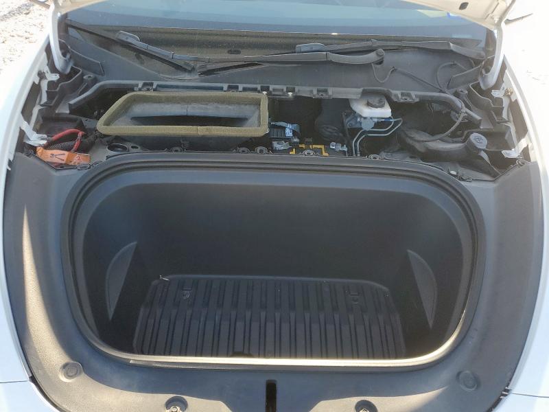 5YJYGAEE1MF214656 - 2021 TESLA MODEL Y WHITE photo 11