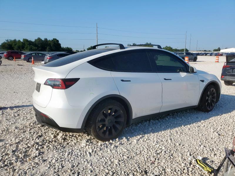 5YJYGAEE1MF214656 - 2021 TESLA MODEL Y WHITE photo 3