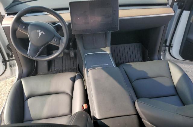 7SAYGDEE6PA067269 - 2023 TESLA MODEL Y WHITE photo 8