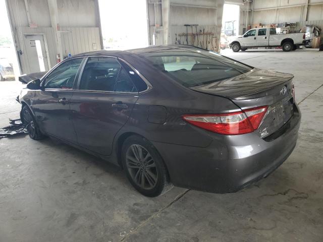 4T1BF1FK5FU004046 - 2015 TOYOTA CAMRY LE GRAY photo 2