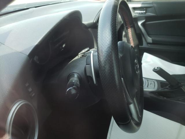 JF1ZNAA18D2703772 - 2013 TOYOTA SCION FR-S 白色 照片 9