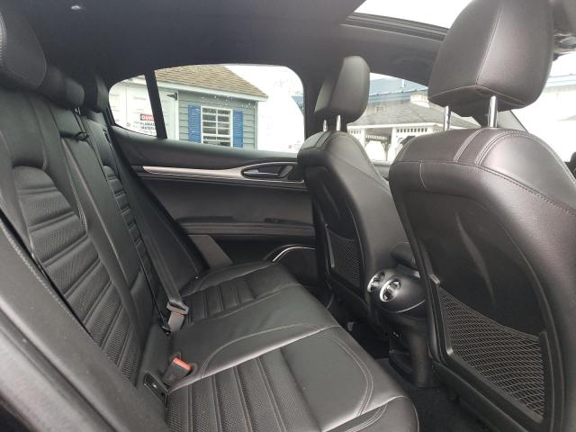 ZASPAKBN8K7C44206 - 2019 ALFA ROMEO STELVIO TI BLACK photo 11