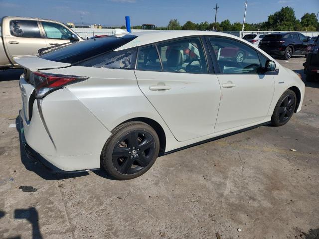 JTDKARFU8H3535947 - 2017 TOYOTA PRIUS WHITE photo 3