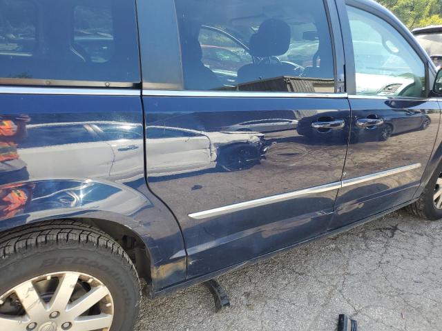 2C4RC1BG1GR157955 - 2016 CHRYSLER TOWN & COU TOURING BLUE photo 10