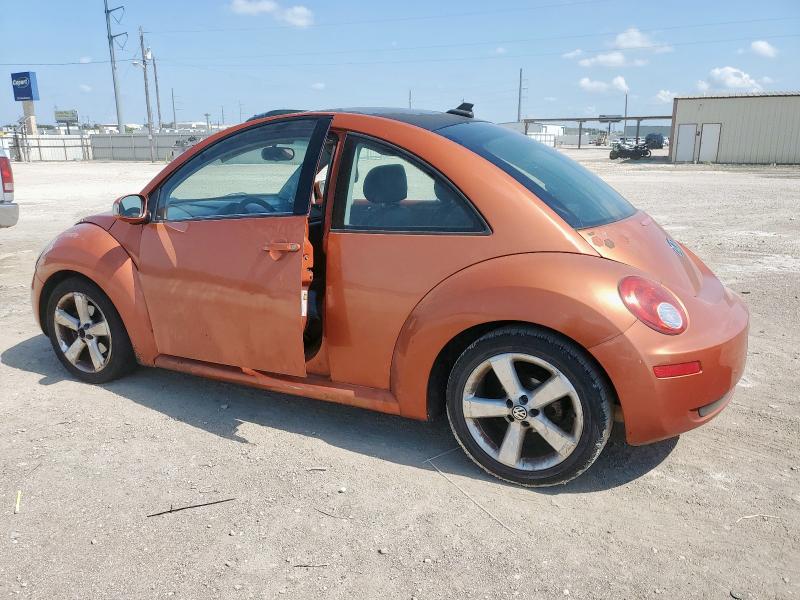 3VWRW3AGXAM036535 - 2010 VOLKSWAGEN NEW BEETLE ORANGE photo 2