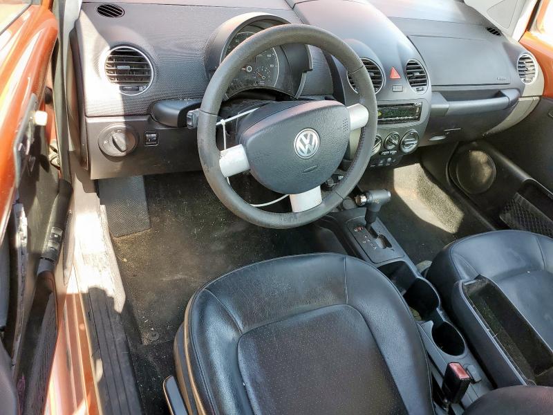 3VWRW3AGXAM036535 - 2010 VOLKSWAGEN NEW BEETLE ORANGE photo 8