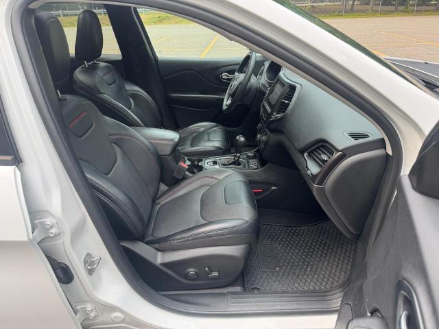 1C4PJMBX4ND522031 - 2022 JEEP CHEROKEE TRAILHAWK WHITE photo 5