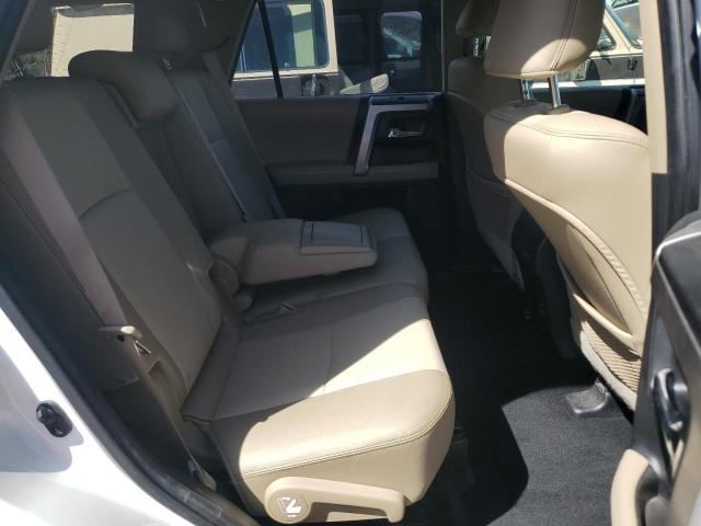 JTEBU5JR7J5553896 - 2018 TOYOTA 4RUNNER SR5/SR5 PREMIUM Білий фото 10
