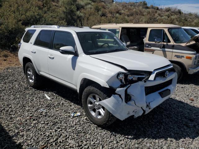JTEBU5JR7J5553896 - 2018 TOYOTA 4RUNNER SR5/SR5 PREMIUM Білий фото 4