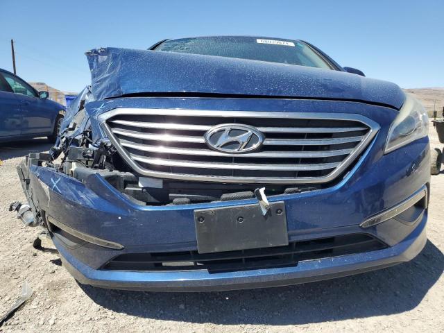 5NPE24AF8FH190068 - 2015 HYUNDAI SONATA SE BLUE photo 5