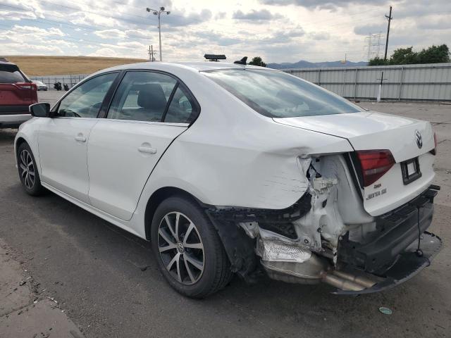 3VWDB7AJ0HM255295 - 2017 VOLKSWAGEN JETTA SE 白色 照片 2