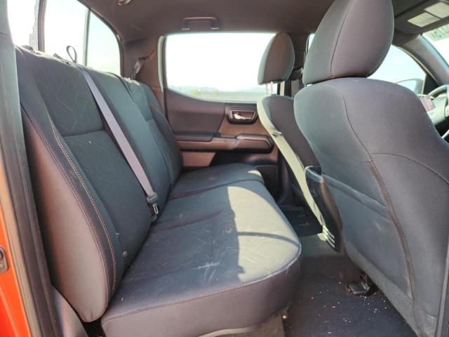 3TMCZ5AN1HM051977 - 2017 TOYOTA TACOMA DOUBLE CAB ORANGE photo 10